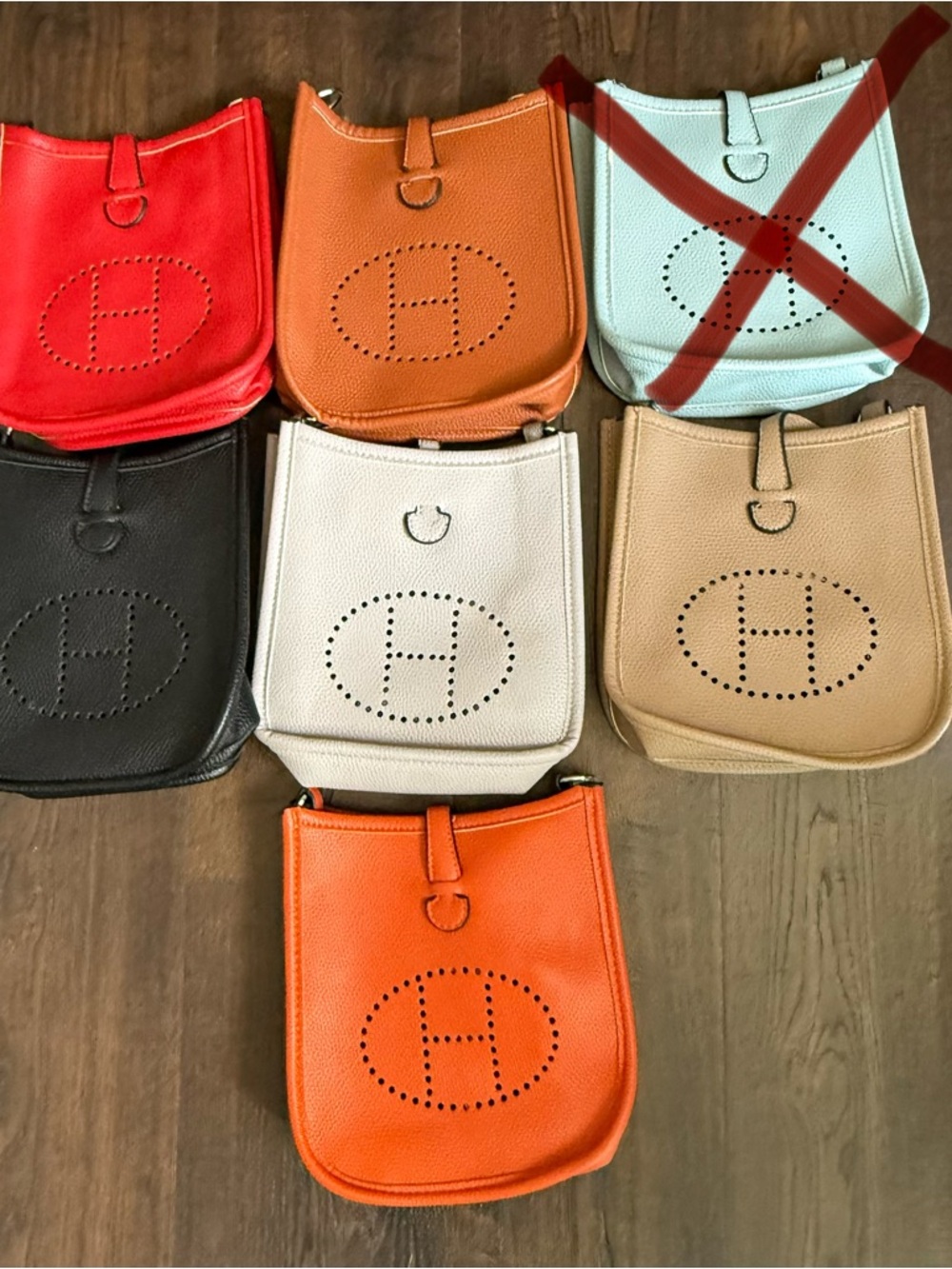 Crossbody/Shoulder bag with H design - Black - Picture 3 of 5